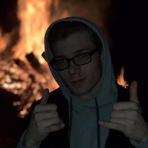 Meet your Posher, Travis